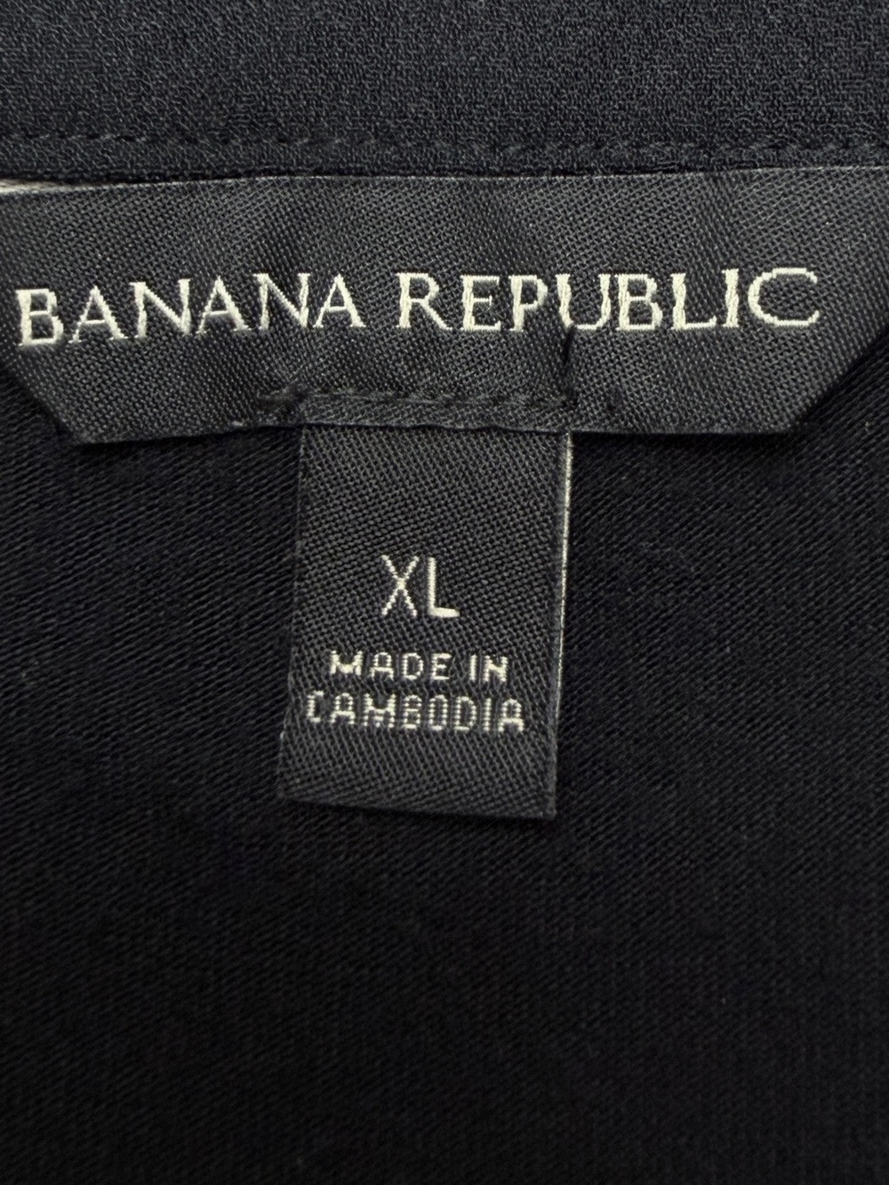 Banana Republic Blouse Women’s XL Black Sleeveless Deep V Neck EUC - Picture 3 of 5